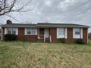 1804 Sherwood Dr, Fredericksburg, VA 22405
