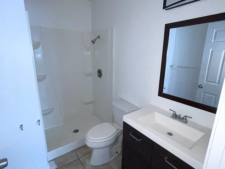 4131 Van Dyke Ave #4 — Photo 9