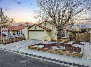 37077 32nd St E, Palmdale, CA 93550