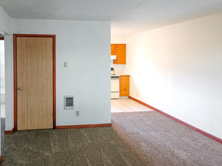 1136 Fairmount Ave S — Photo 23