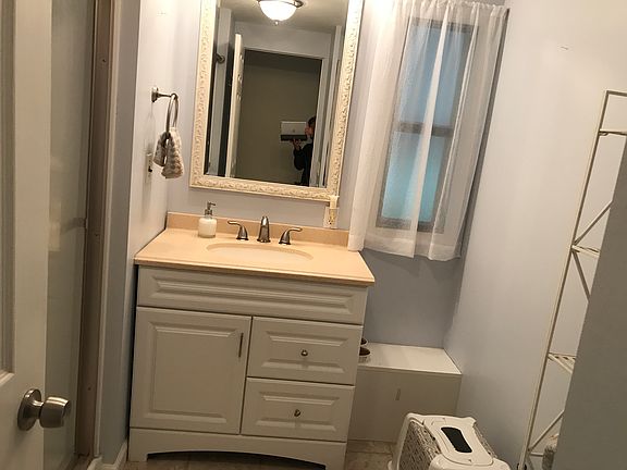 4th image of 525 Riverleigh Ave Unit 180