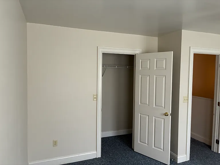 61 N Clinton St #B — Photo 11