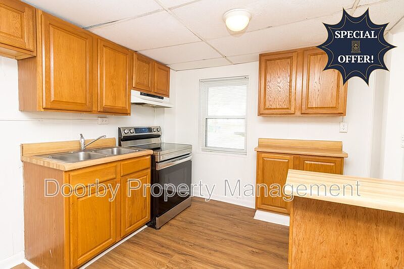 1st image of 15 Sawyer St APT 1