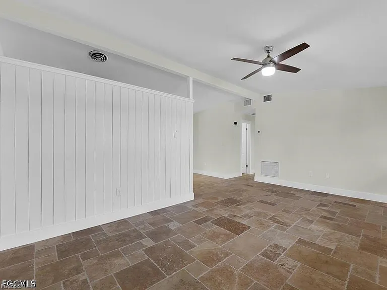 2224 Aldridge Ave — Photo 9