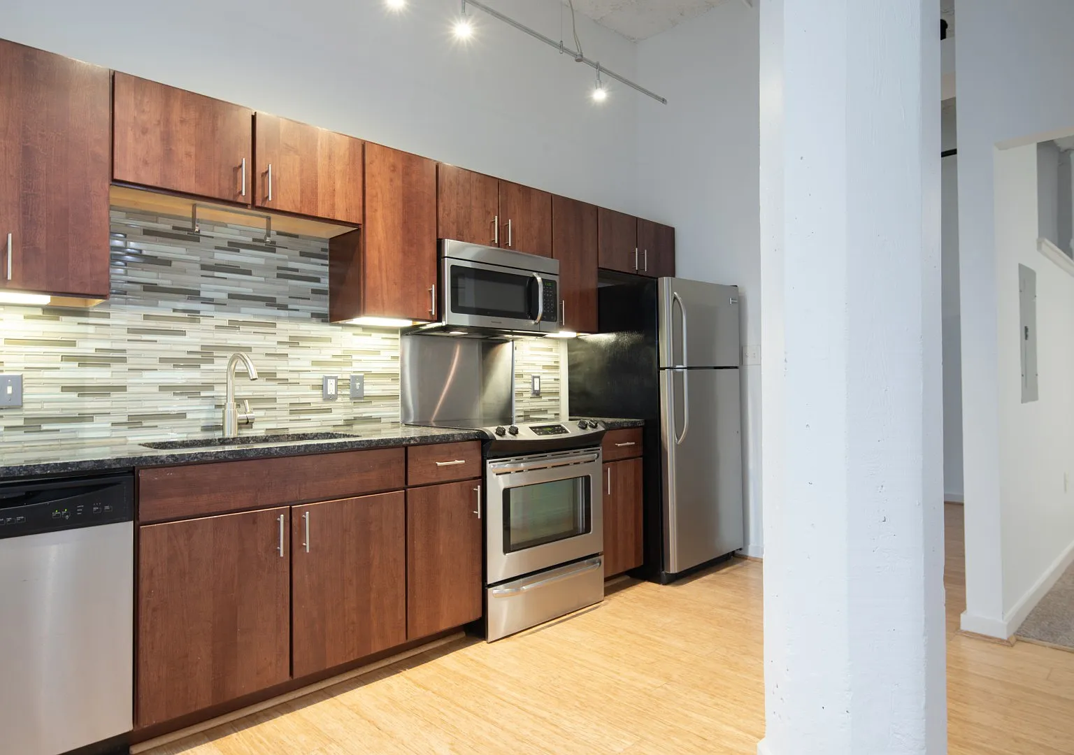 Riverview Lofts — Photo 1