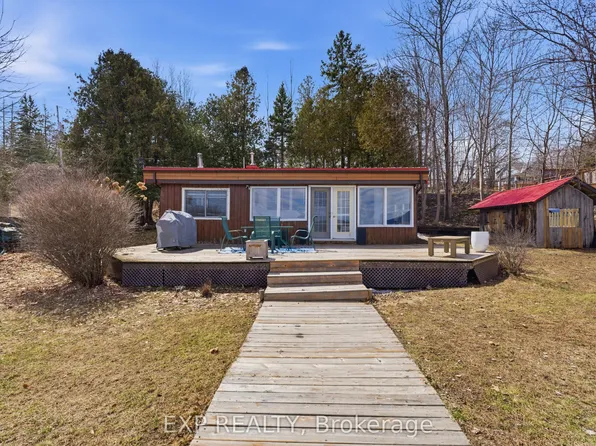 15 Neely St, Ottawa, ON K0A 1T0