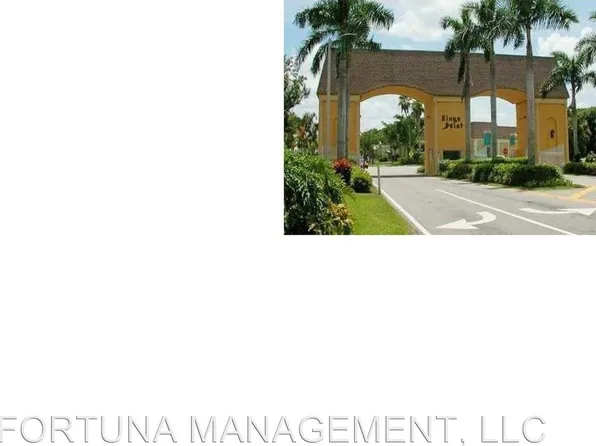 60 Burgundy Dr #B, Delray Beach, FL 33484