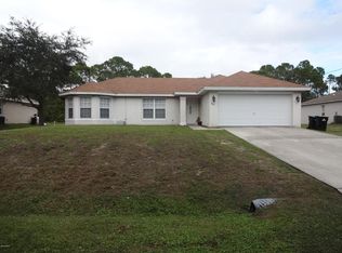 941 Wellington St SW, Palm Bay, FL 32908