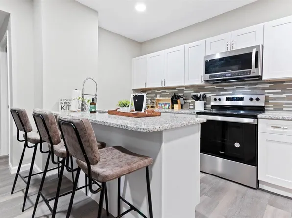 387 N Garfield Ave, Columbus, OH 43203