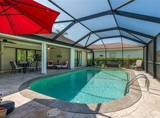 190 Muirfield Cir, Naples, FL 34113