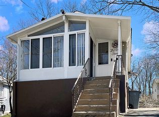 35 Coolidge Trl, Hopatcong, NJ 07843