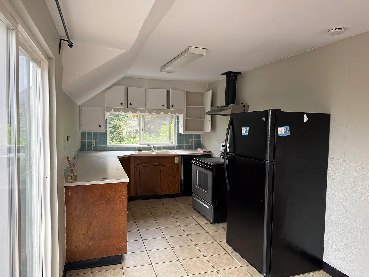727 - Duplex — Photo 2