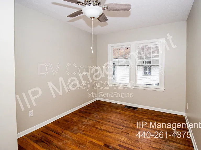 6177 Iroquois Trl — Photo 12