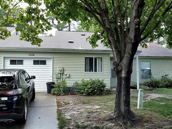2nd image of 821A Liverpool Cir #A