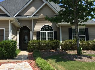 94 Village Park Dr, Newnan, GA 30265