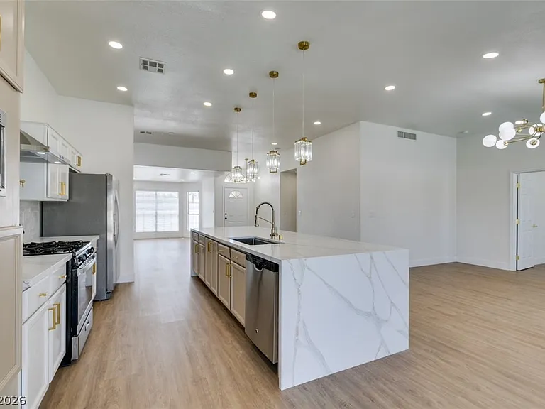 7824 Villa Finestra Dr — Photo 12