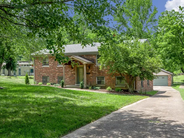 1521 Pine Meadow Ct, Lexington, KY 40504