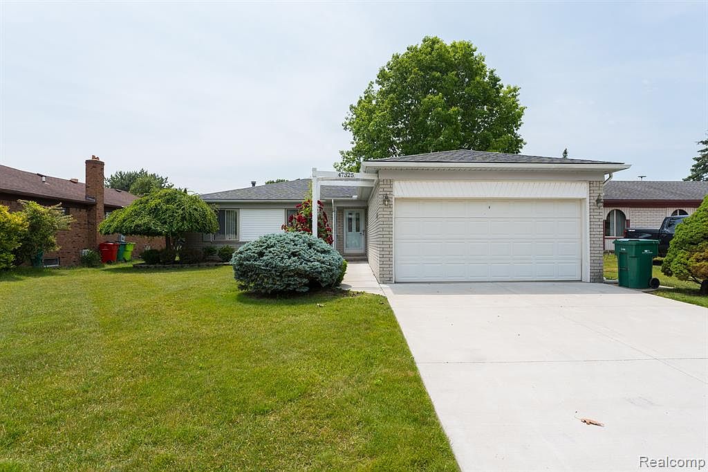 47325 Blossom Ln, MI 48044 Zillow