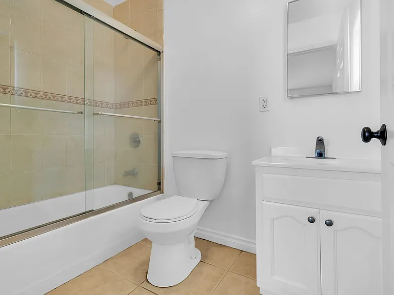 1672 N Soto St — Photo 11