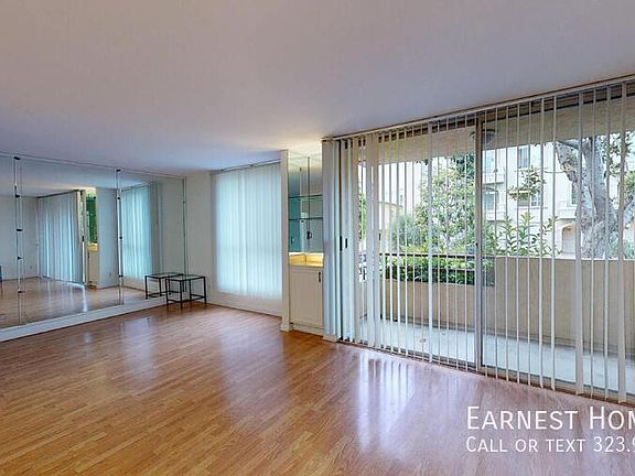 3rd image of 1731 Colby Ave APT 110