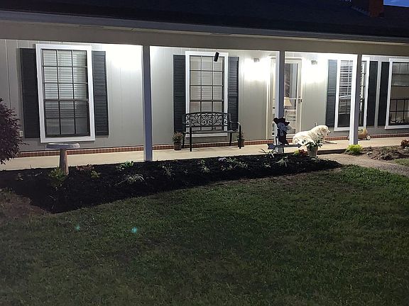 2nd image of 20 Oak Hill Ln