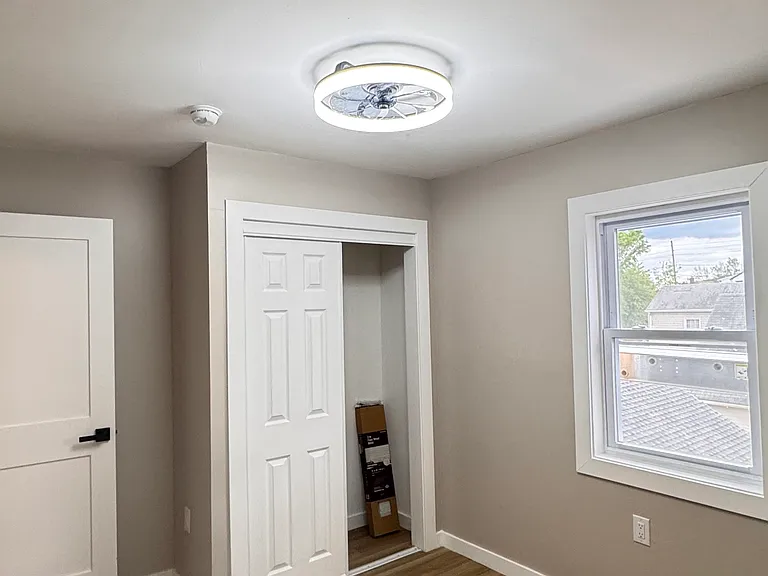 265 Fairview Ave — Photo 12