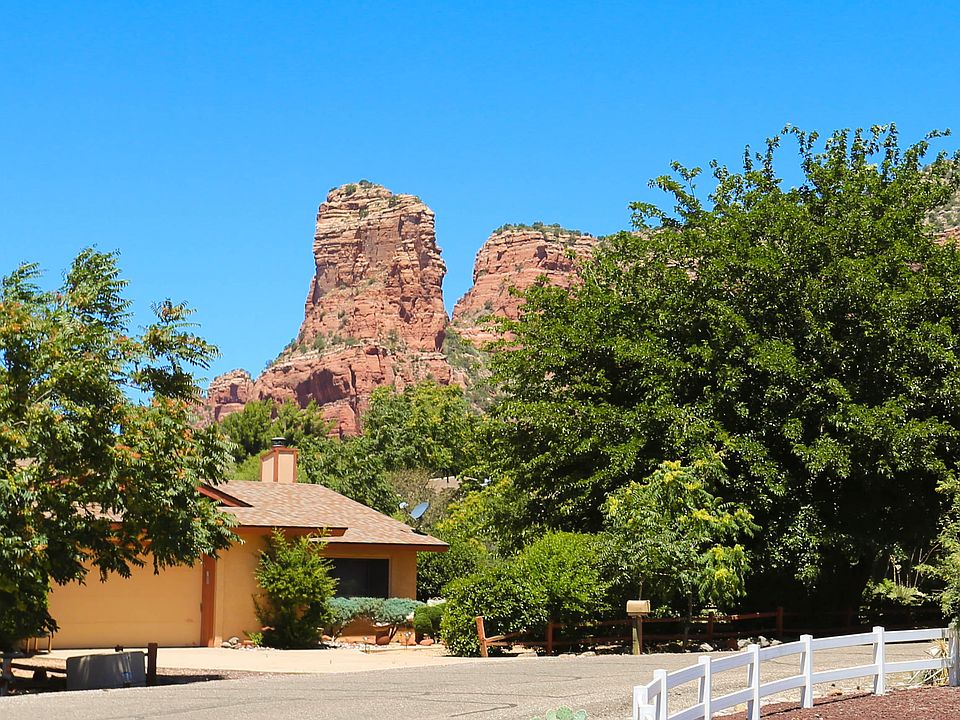 2nd image of 120 Rimrock Ride