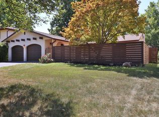 2015 Fleetwood Dr, Columbus, OH 43229