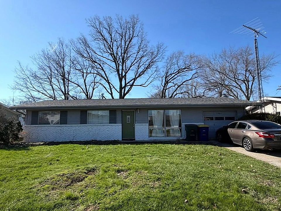 1st image of 1901 W Glenn Ellyn Dr