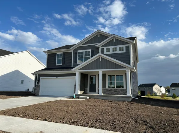3853 Angel Oak Ln, Valparaiso, IN 46385