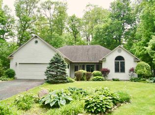 1359 W Oakdale St, Warsaw, IN 46580