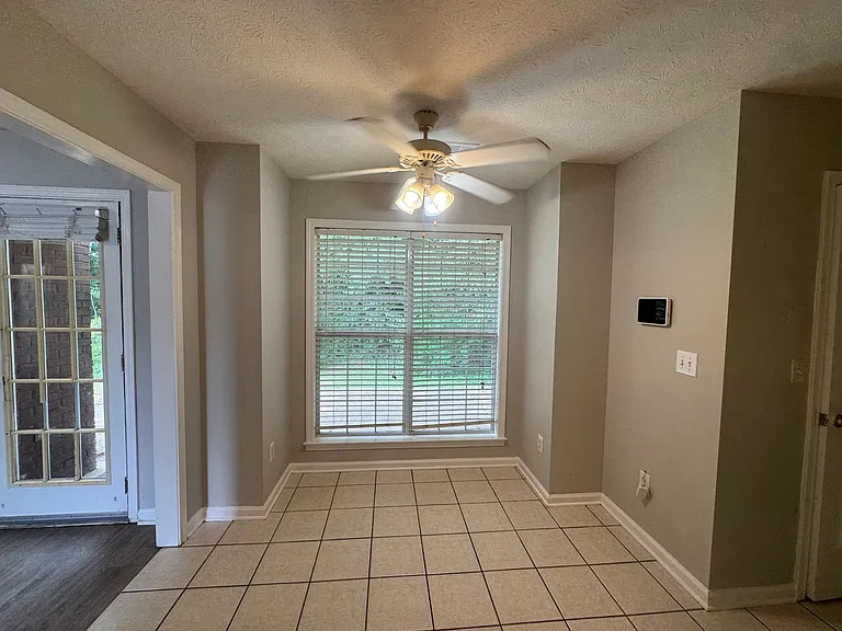 7002 Oak Side Ct — Photo 11
