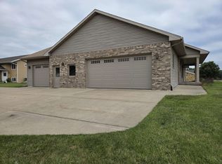 1701 Bates St, Sauk City, WI 53583