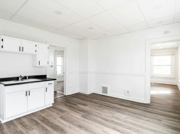 2955 N 17th St, Milwaukee, WI