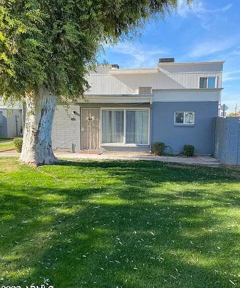 2687 W Ocotillo Rd — Photo 10