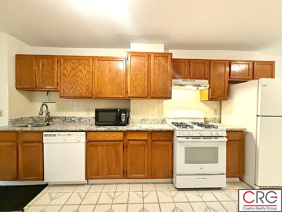2nd image of 47 Washington St Floor 2