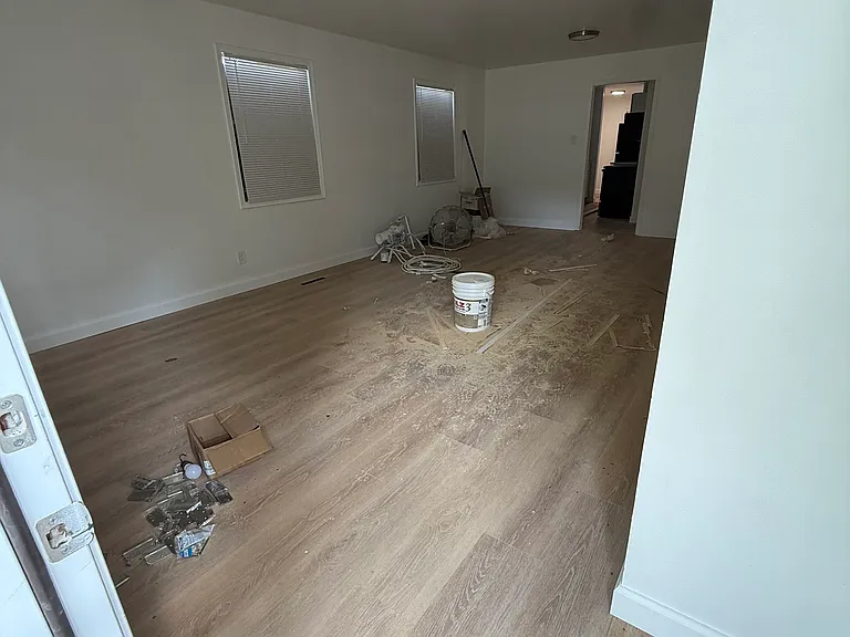 1614 E Arnold St — Photo 2
