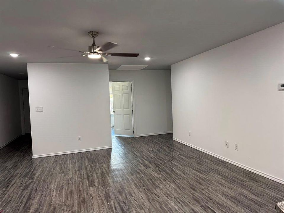 1st image of 800 Sycamore St #101