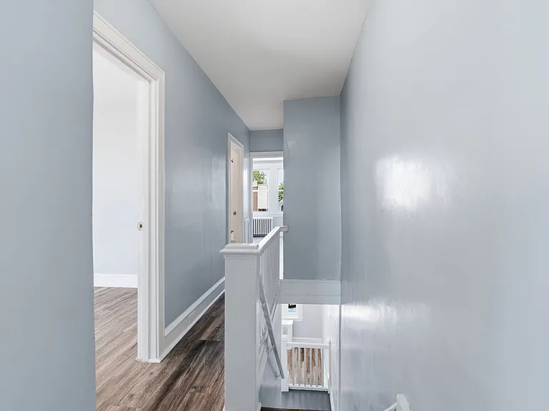 5062 Homestead St — Photo 6