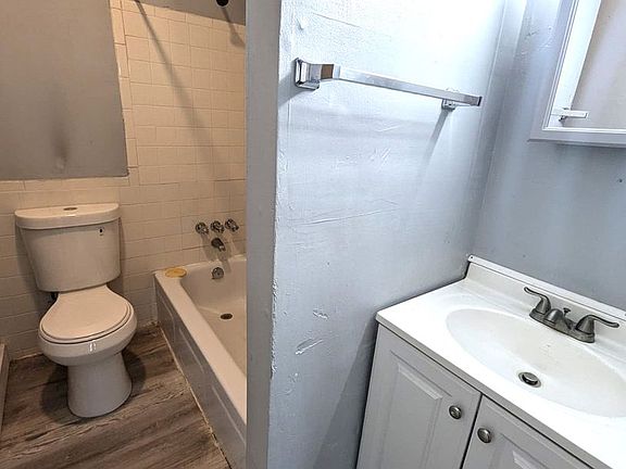 3rd image of 209 Greene St APT 1