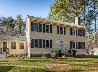 80 Park St, Pepperell, MA 01463