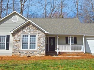 5951 Robinhood Rd, Pfafftown, NC 27040