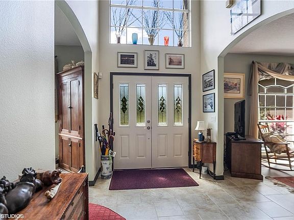 3rd image of 501 Knight Land Ct