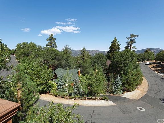 2nd image of 1423 Green Oaks Ct