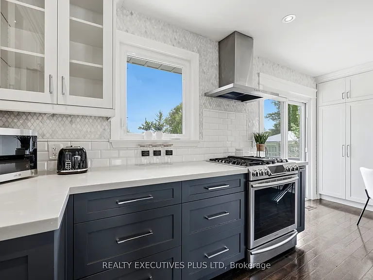 9 Hazelbury Dr — Photo 11