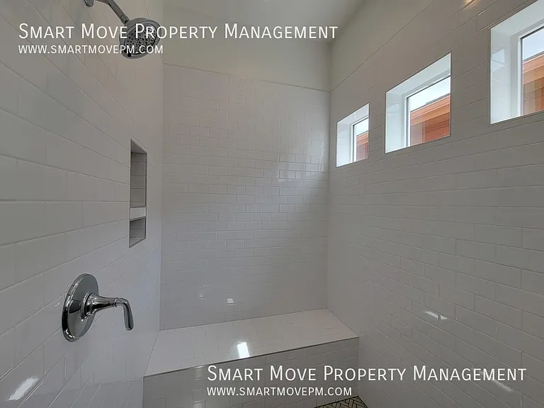 2463 N Ashgrove Ln — Photo 26