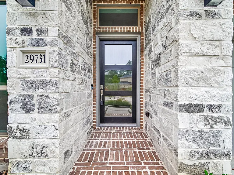 29731 Brushy Gables Dr — Photo 5