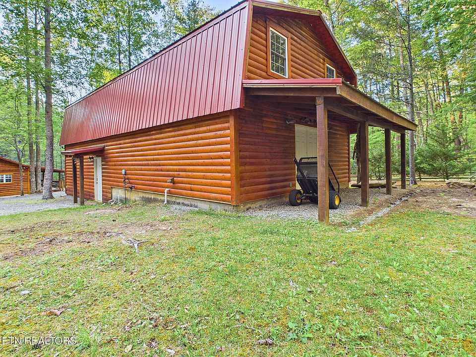 52nd image of 113 Rivendell Ln