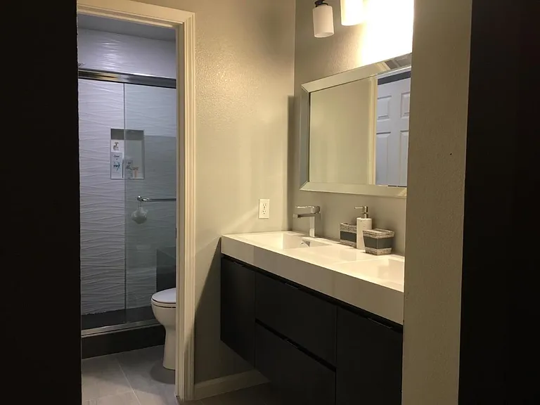 Master bath -2