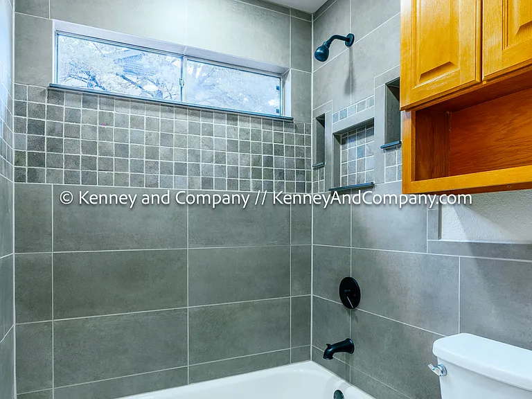 2902 Airport Rd #204 — Photo 20